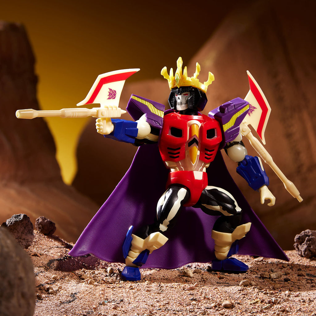 Masters of the Universe x Transformers Starscream Armor Scare Glow Action Figure